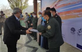 برگزاری  آیین گرامیداشت هفته هنر انقلاب اسلامی در کُردستان/ رونمایی از دو کتاب «چهل سنگر مقاومت» و «رادیو سنه»